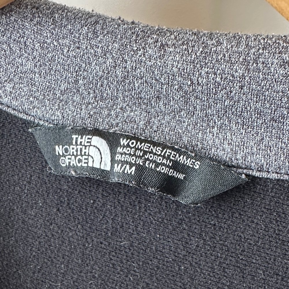 North Face Lightweight Jacket - image 3